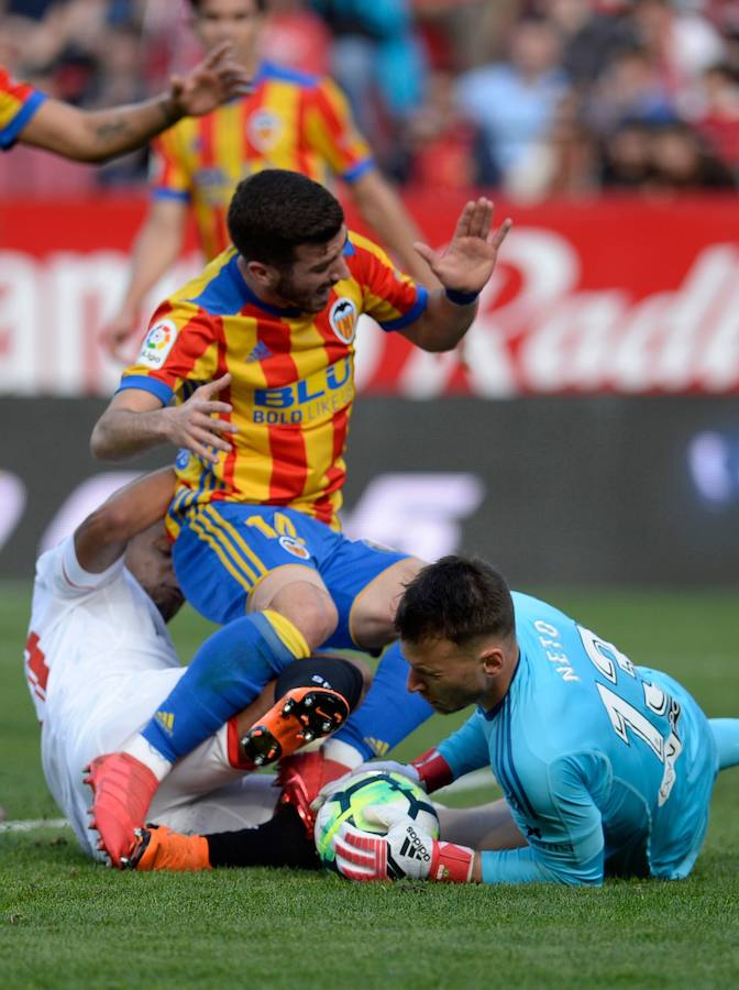 Estas son las mejores imágenes que deja el partido de la jornada 28 de Liga en el Sánchez Pizjuán