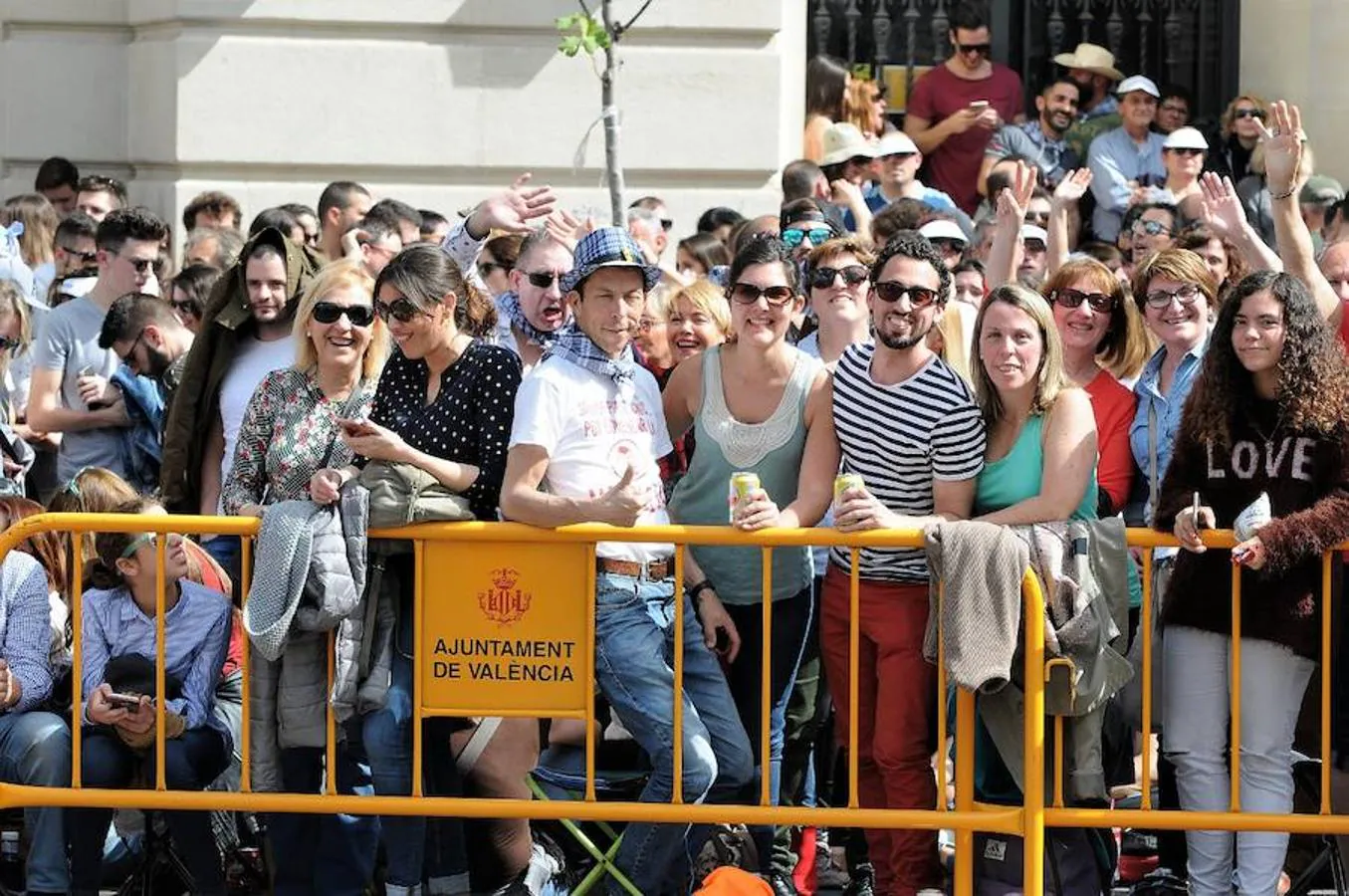 Fotos: Búscate en las mascletà de este sábado 10 de marzo