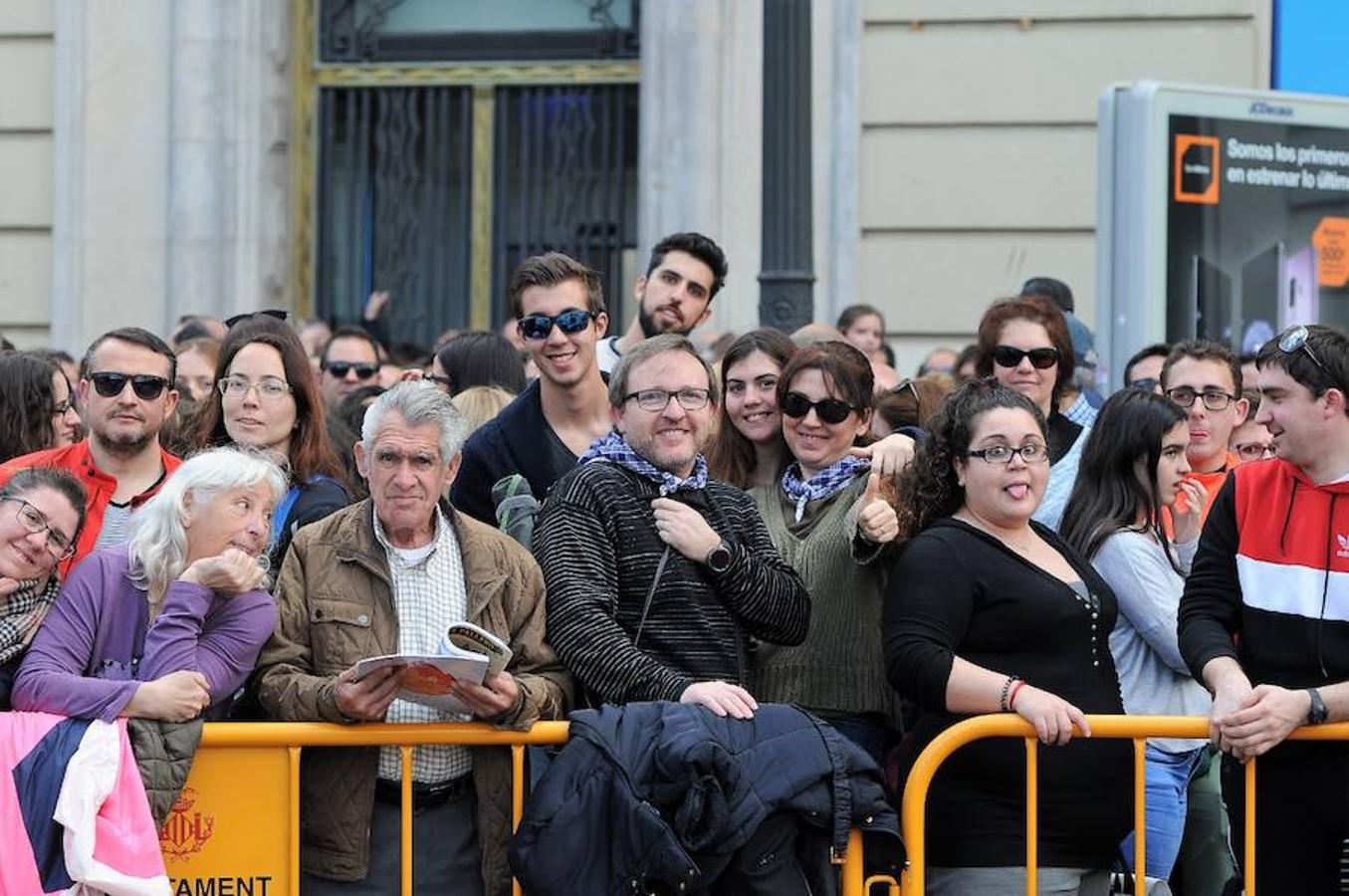 Fotos: Búscate en las mascletà de este sábado 10 de marzo