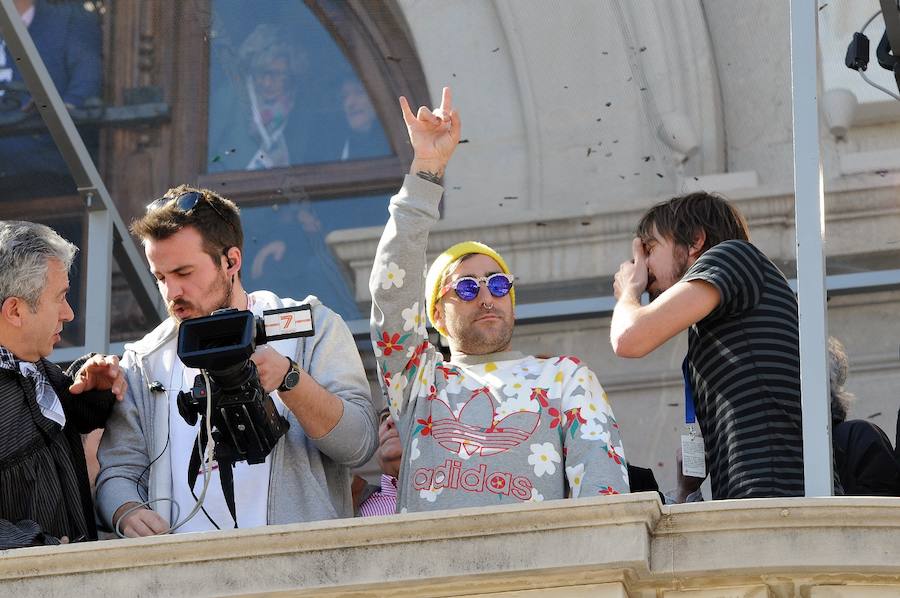 Fotos: Búscate en la mascletà del 11 de marzo