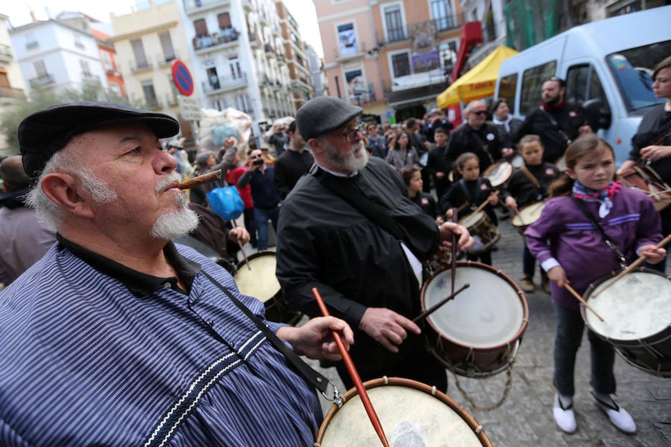 Fotos: Fotos de la concentración de dolçainers y tabaleters en homenaje a Joan Blasco