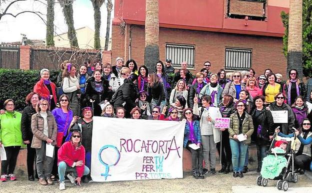 Rocafort se moviliza por el Dia de la Dona