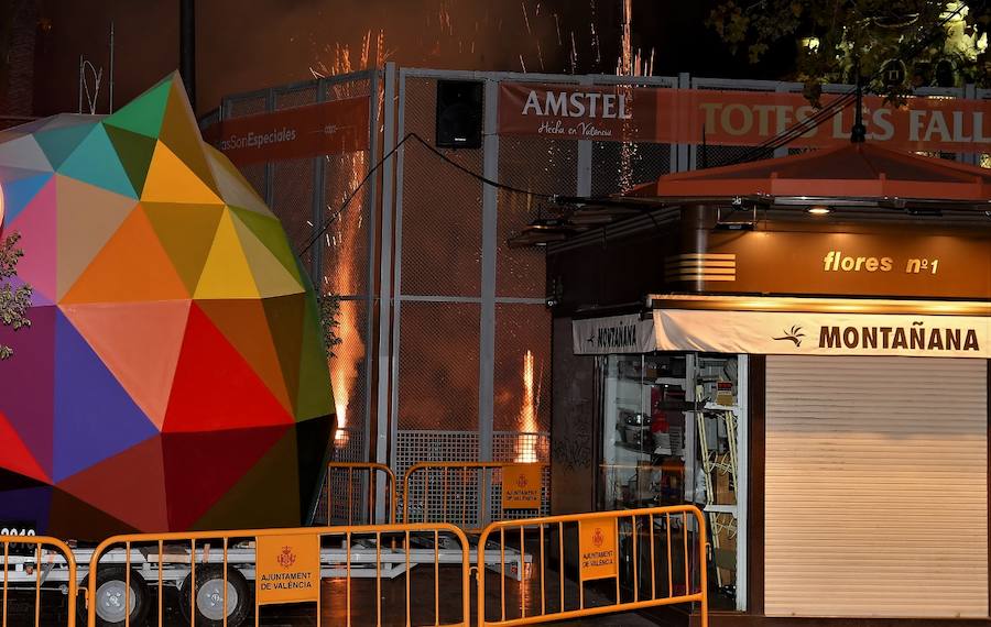 Fotos: Fotos de la mascletà nocturna del 10 de marzo