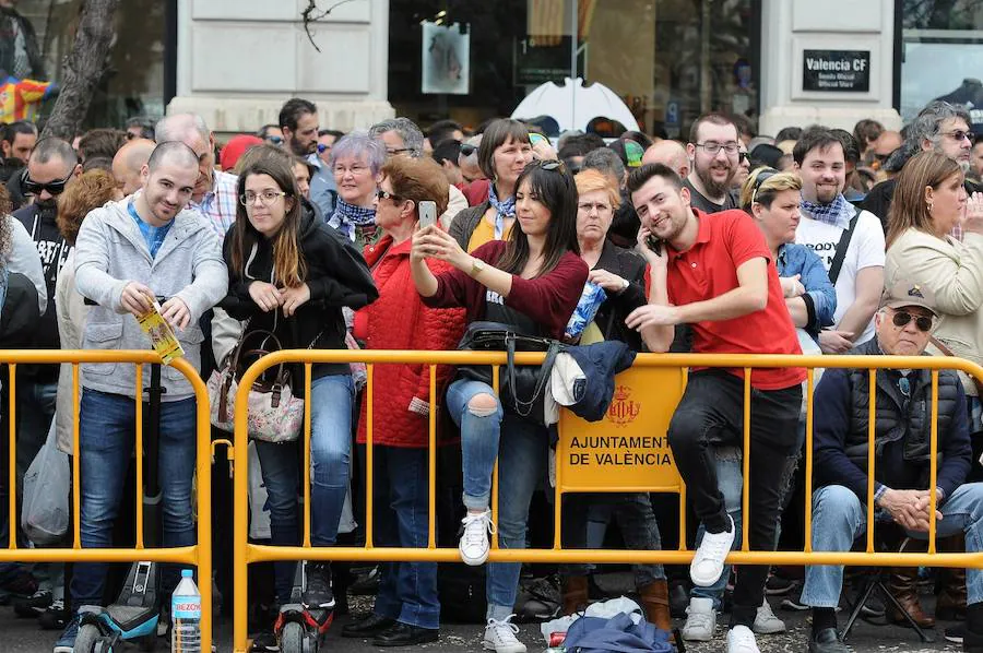 Fotos: Búscate en la mascletà de hoy 14 de marzo, de pirotecnia Zarzoso