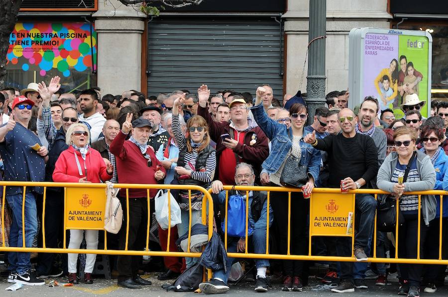 Fotos: Búscate en la mascletà de hoy 14 de marzo, de pirotecnia Zarzoso