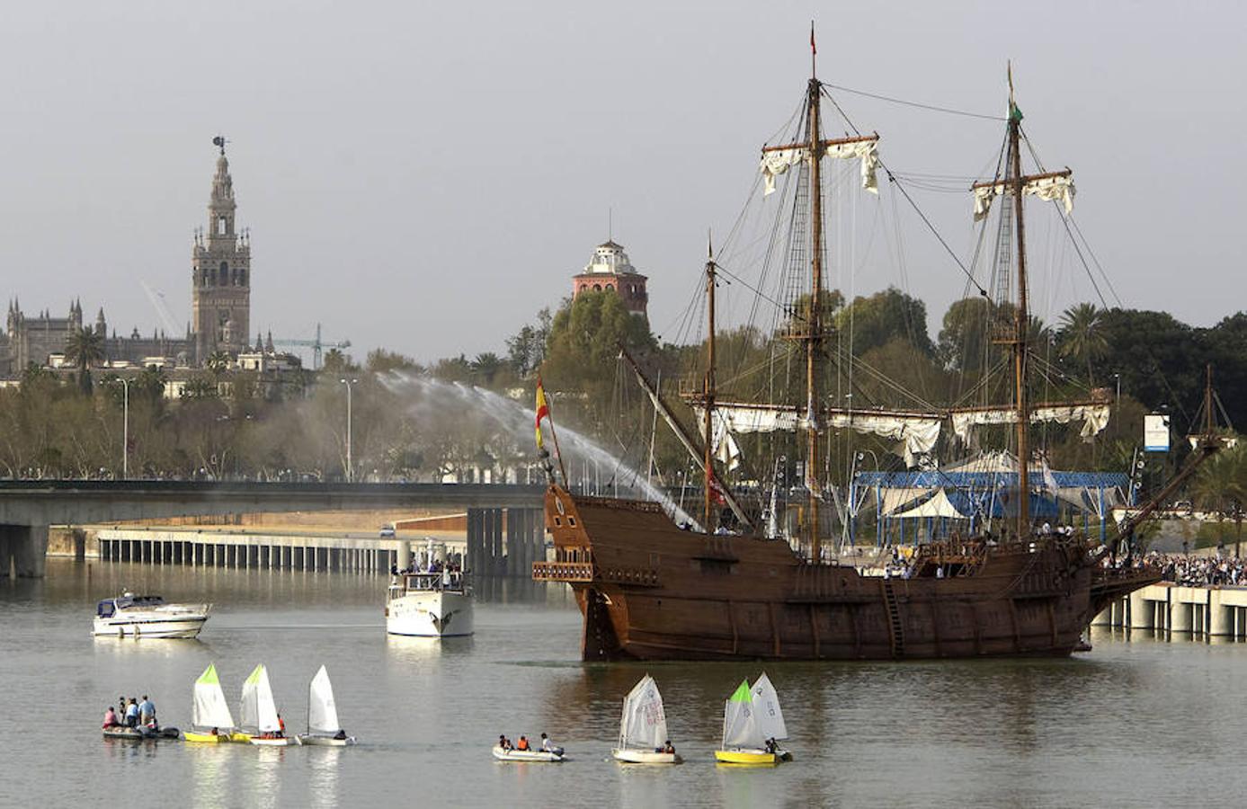 El galeón Andalucía llega este jueves 15 de marzo a Valencia. Tiene previsto atracar frente al Veles e Vents-La Marina de Valencia y podrá ser visitado por el público valenciano hasta el día 19, de 10 a 19 horas. La entrada costará 6 euros para adultos y 3 para niños de entre 5 y 10 años.