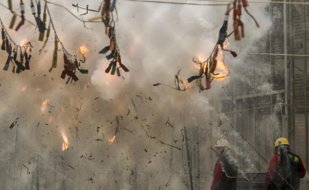 Mascletà en las Fallas 2018 de Valencia.