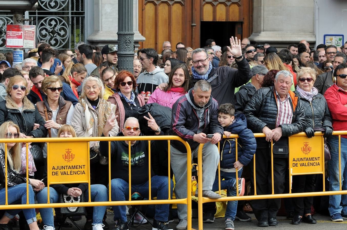 Fotos: Búscate en la mascletà del 15 de marzo de Ricardo Caballer (Ricasa)