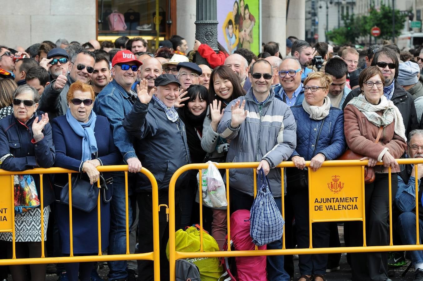 Fotos: Búscate en la mascletà del 15 de marzo de Ricardo Caballer (Ricasa)