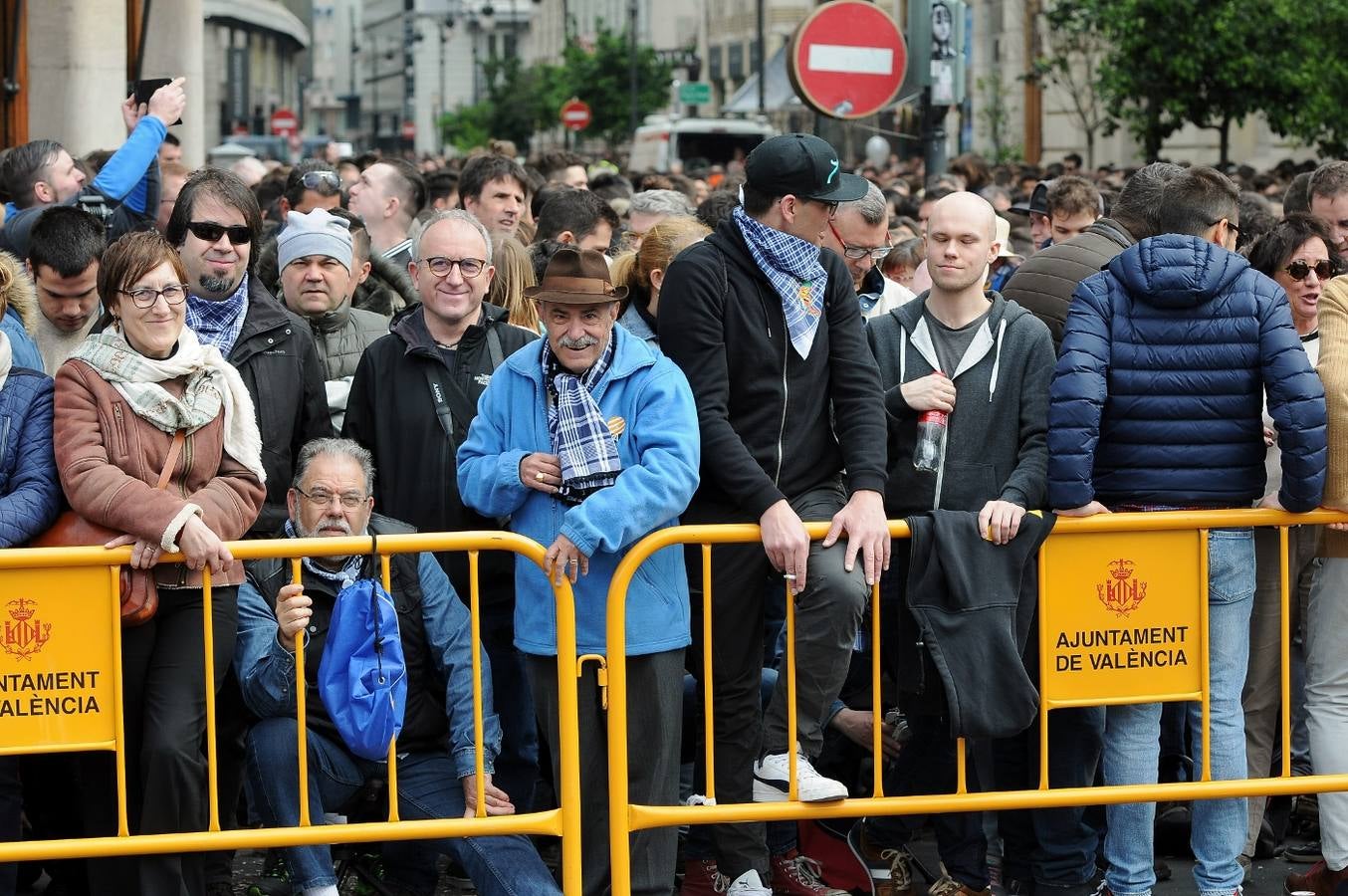 Fotos: Búscate en la mascletà del 15 de marzo de Ricardo Caballer (Ricasa)