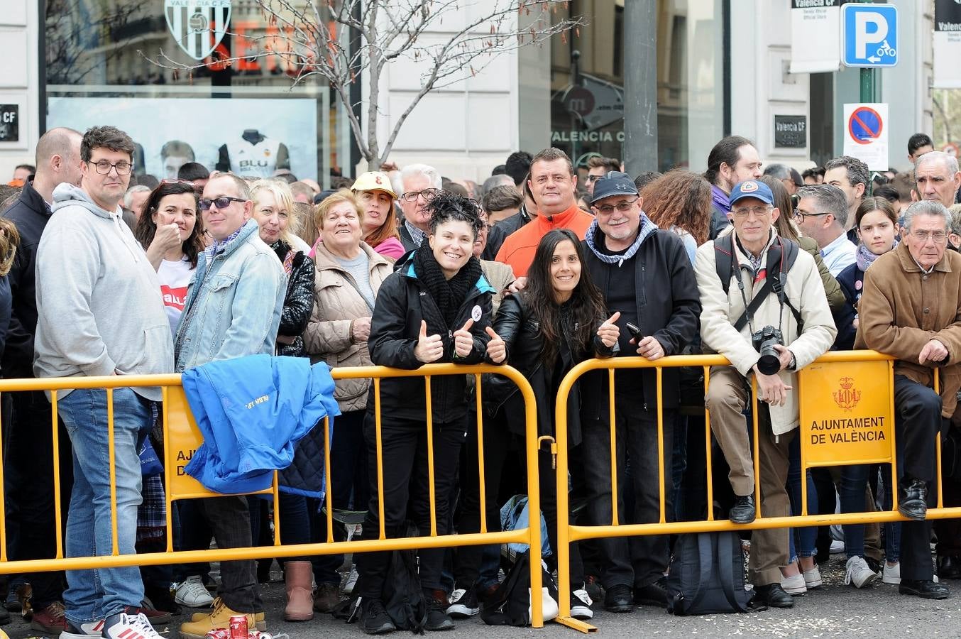 Fotos: Búscate en la mascletà del 15 de marzo de Ricardo Caballer (Ricasa)