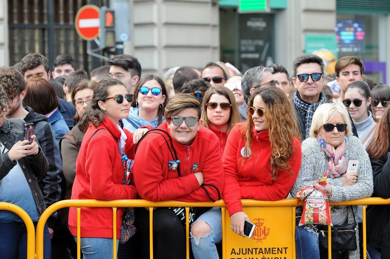 Fotos: Búscate en la mascletà del 15 de marzo de Ricardo Caballer (Ricasa)