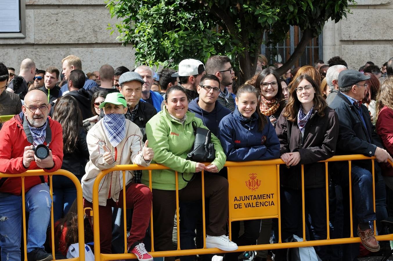 Fotos: Búscate en la mascletà del 15 de marzo de Ricardo Caballer (Ricasa)