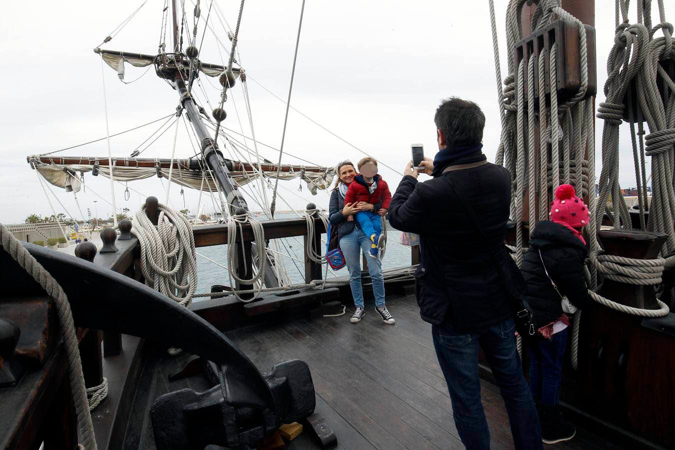 El Galeón Andalucía, atracado en el Veles e Vents-La Marina de Valencia, puede ser visitado los días 15 al 19 de marzo de 10 a 19 horas. La entrada es de seis euros por adulto y de tres para niños de entre 5 y 10 años.
