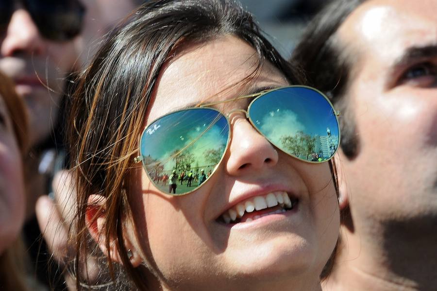 Pirotecnia Aitana de Bélgida ofrece un perfecto disparo en la plaza del Ayuntamiento marcado por un final apoteósico