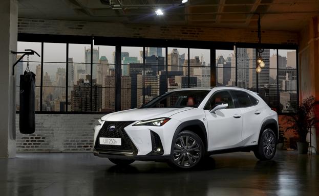 Lexus UX, el primer 'crossover' híbrido