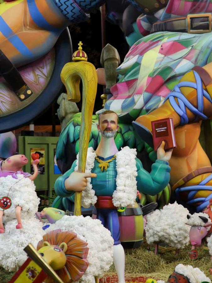 El Rey Felipe VI en la Falla Na Jordana.