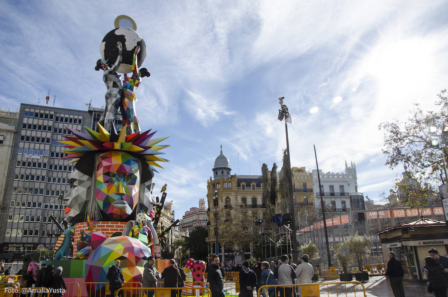 Artistas: José Latorre y Gabriel Sanz, con el diseño de Okuda