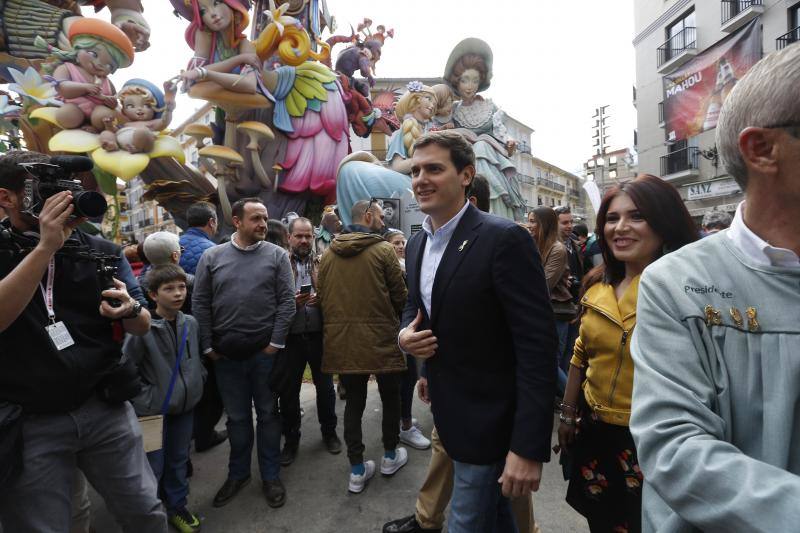 Fotos: Fotos de Albert Rivera en las Fallas de Valencia