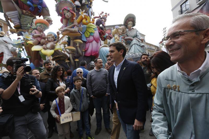 Fotos: Fotos de Albert Rivera en las Fallas de Valencia