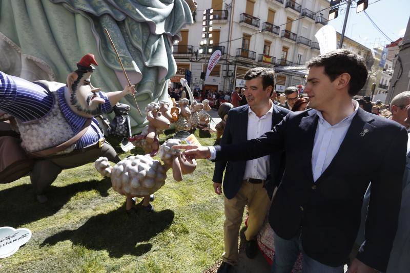 Fotos: Fotos de Albert Rivera en las Fallas de Valencia