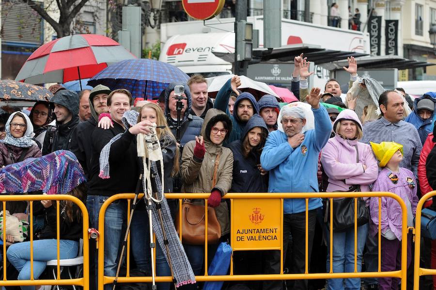 Fotos: Búscate en la mascletà de hoy