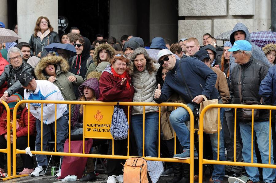 Fotos: Búscate en la mascletà de hoy