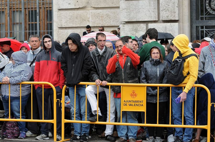 Fotos: Búscate en la mascletà de hoy