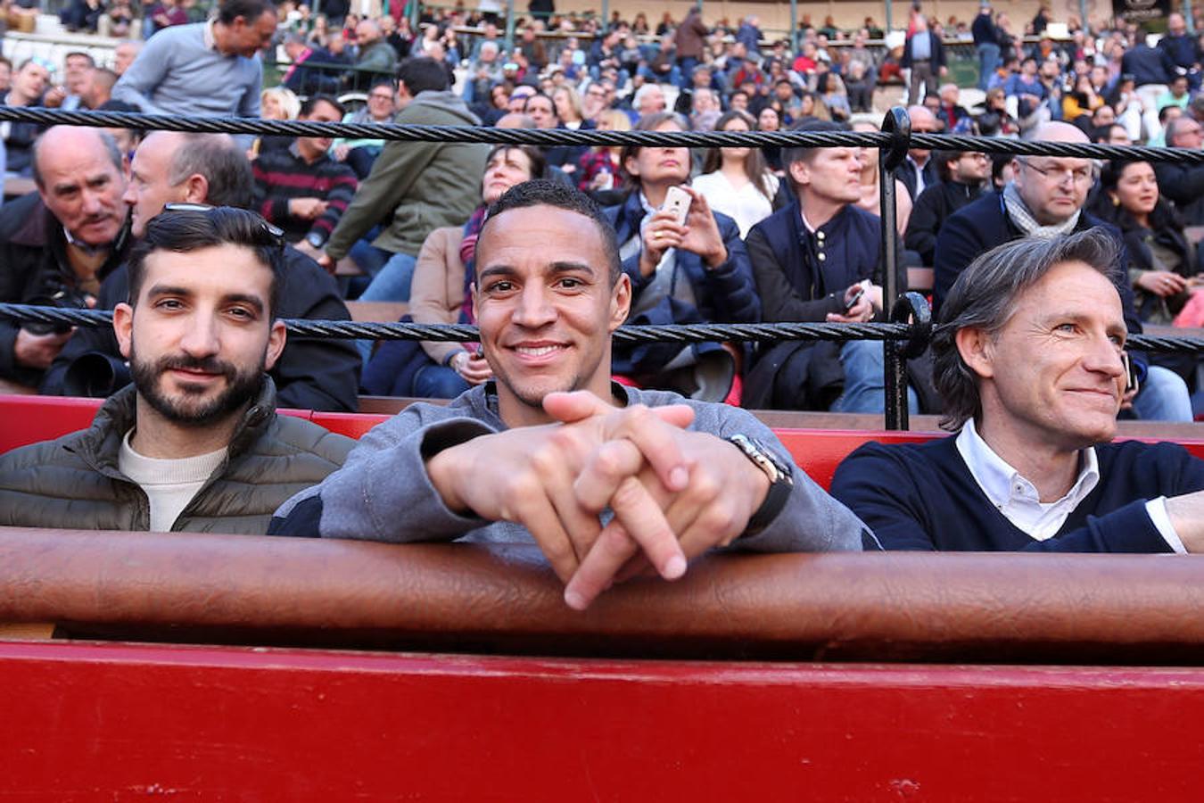 Fotos: Enrique Ponce y López Simón, salen a hombros de la plaza de Toros de Valencia en las Fallas 2018