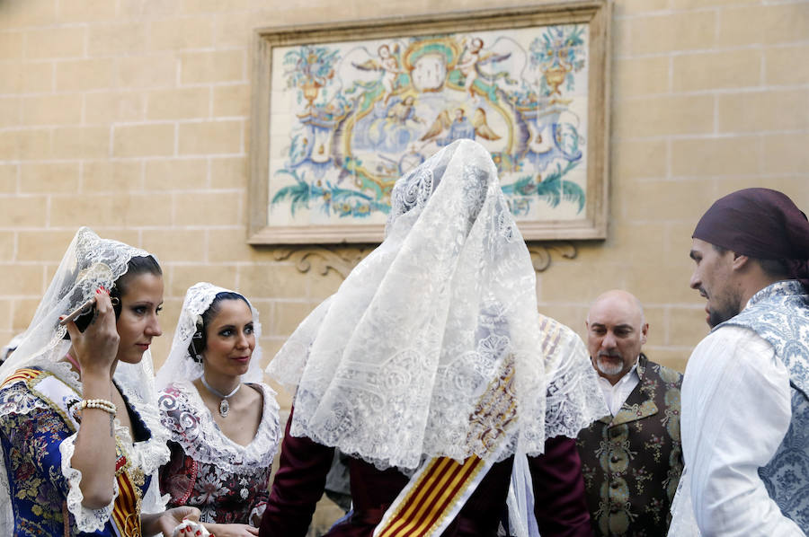 Fotos: Segundo día de la Ofrenda de flores a la Virgen de los Desamparados