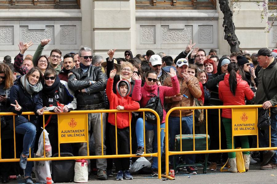 Fotos: Búscate en la mascletà del 19 de marzo de las Fallas 2018