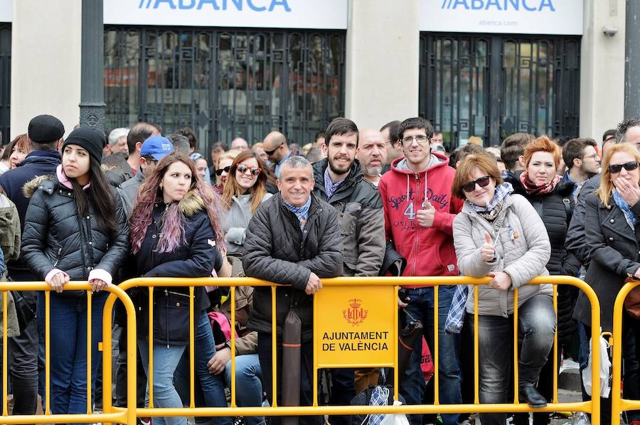 Fotos: Búscate en la mascletà del 19 de marzo de las Fallas 2018