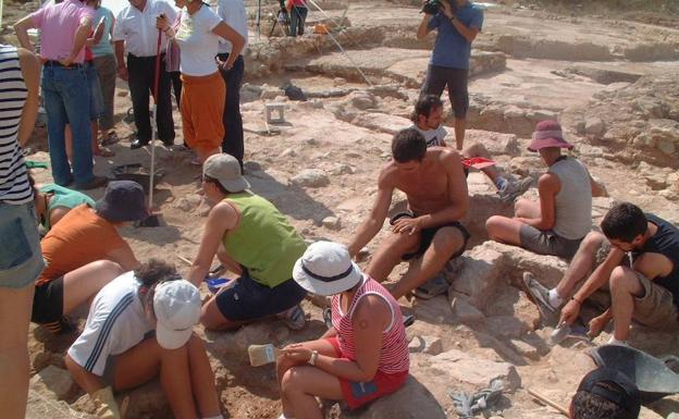 El Ivaj rebaja la edad para poder asistir a los campos de voluntariado juvenil de verano