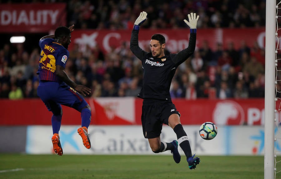 El líder salvó un punto en su visita al Sánchez Pizjuán (2-2) al neutralizar con tantos de Luis Suárez y Messi los goles de Franco Vázquez y Muriel.