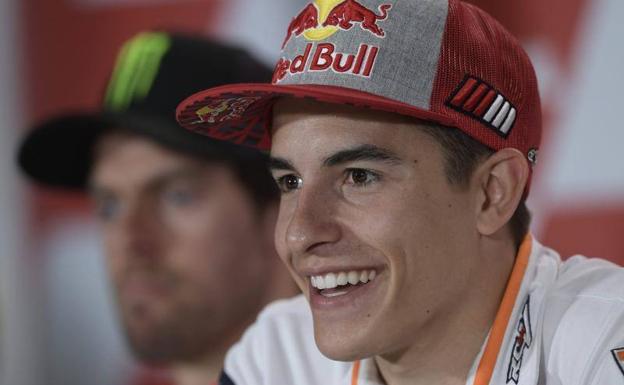 Marc Márquez, sonriente, durante una conferencia de prensa. 