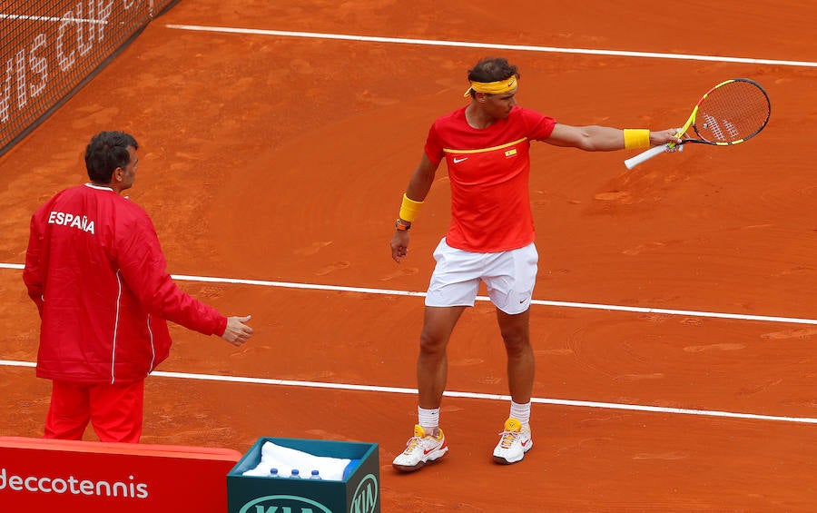 Estas son las imágenes que deja el segundo partido de individuales de la Copa Davis en la plaza de toros de Valencia