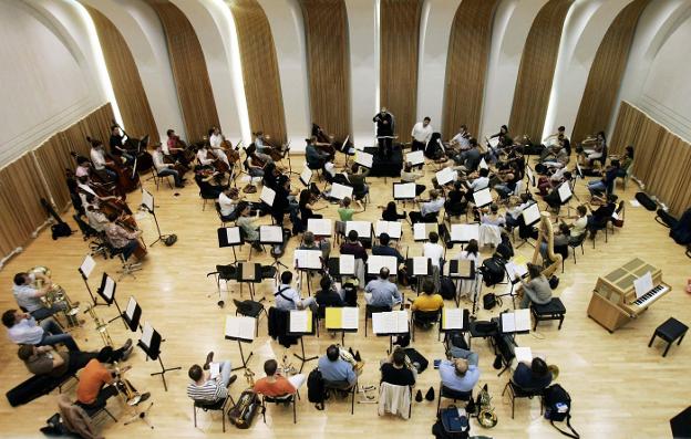 Un ensayo de la Orquesta de la Comunitat. 