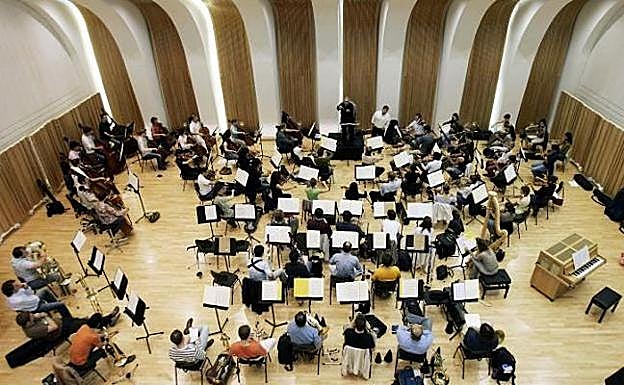 Un ensayo de la Orquesta de la Comunitat. 