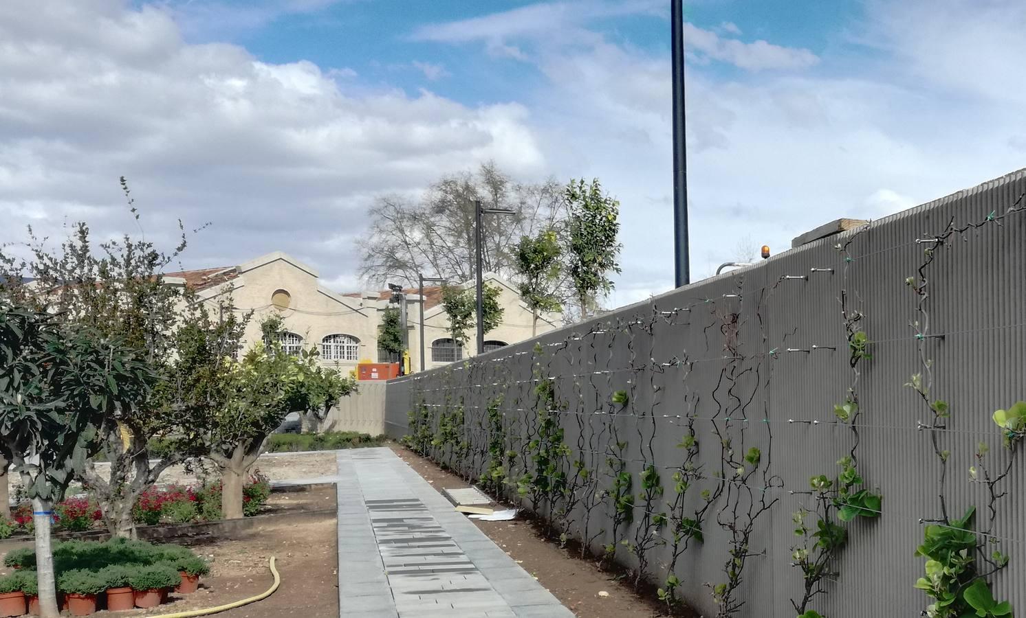 Las obras del jardín suman ya 800 árboles y buena parte de las 100.000 plantas