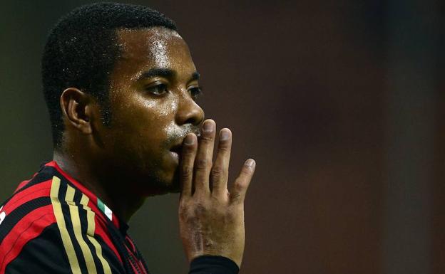 El futbolista Robinho fue juzgado en ausencia en Milán y condenado a nueve años de cárcel.