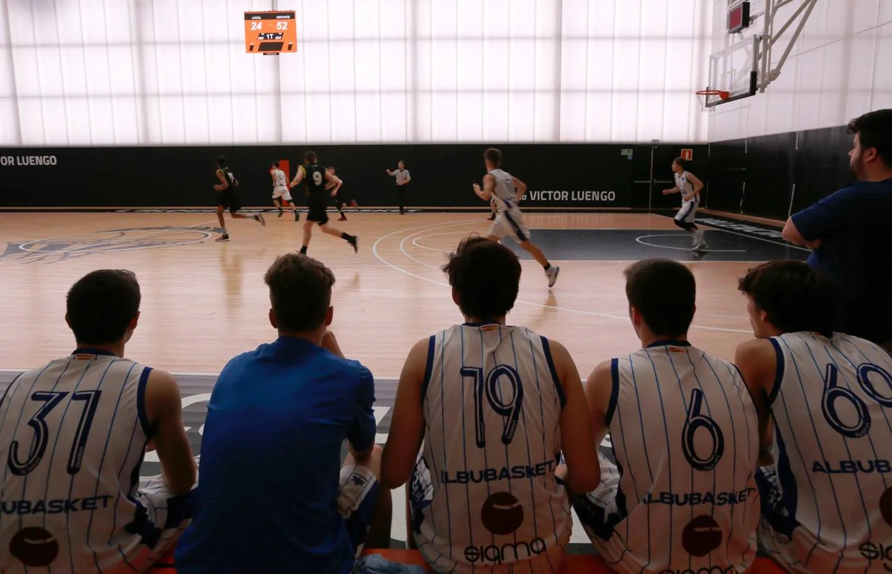 Fotos: La Valencia Basket Cup reúne a 1.000 participantes en L&#039;Alqueria