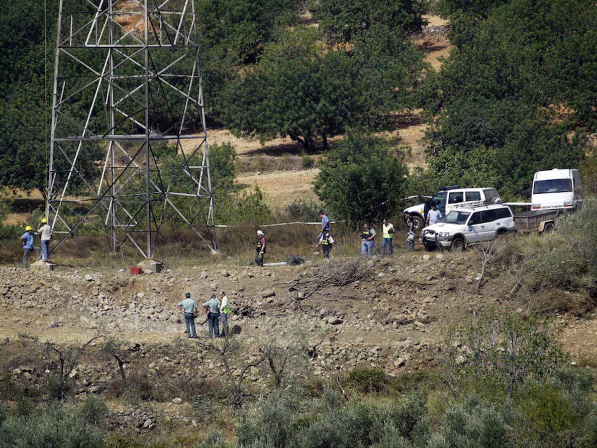 26 de agosto de 2007 | Una furgoneta cargada de explosivos estalla en un paraje rural de Les Coves de Vinromà (Castellón).