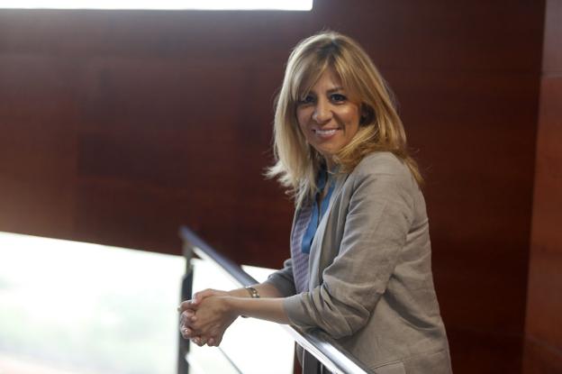 Reyes Monforte: «Me tomo una pequeña venganza con la vida a través de esta ficción»