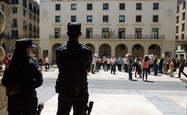 Fachada de la Audiencia de Alicante, que dictó la sentencia ahora confirmada.