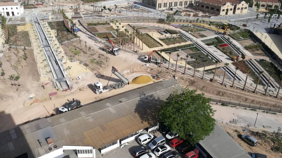 Fotos: Fotos del desmontaje del concesionario de coches del Parque Central