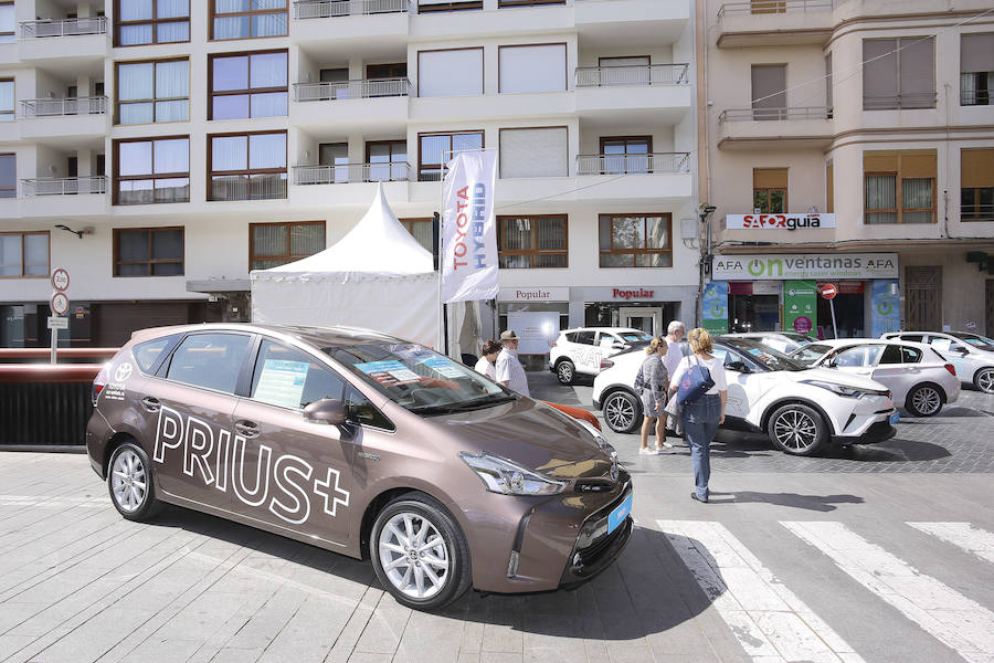 Este fin de semana se celebra en Gandía la Fira del Motor, con más de treinta concesionarios y doscientos coches en venta en las calles de la capital de la safor