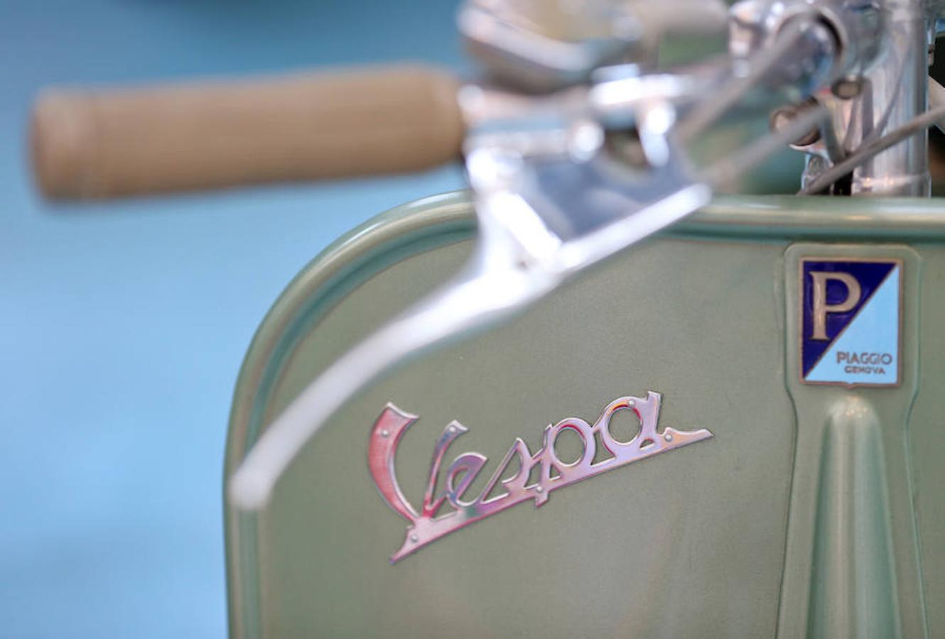 La nueva Primavera sigue las líneas tradicionales de Vespa con acabados modernos en un modelo renovado.