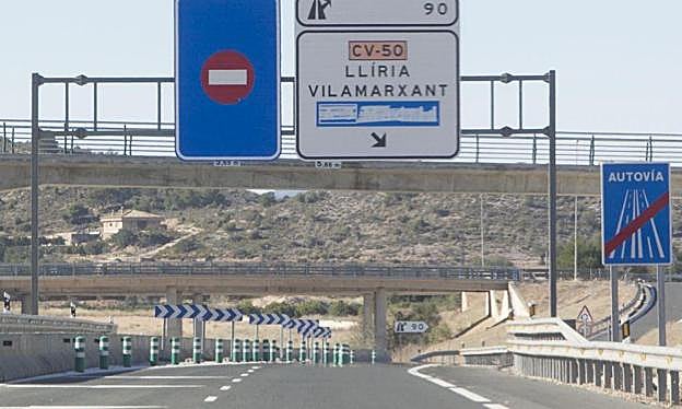 Las carreteras valencianas reciben del Estado la mitad del dinero que necesitan para su conservación