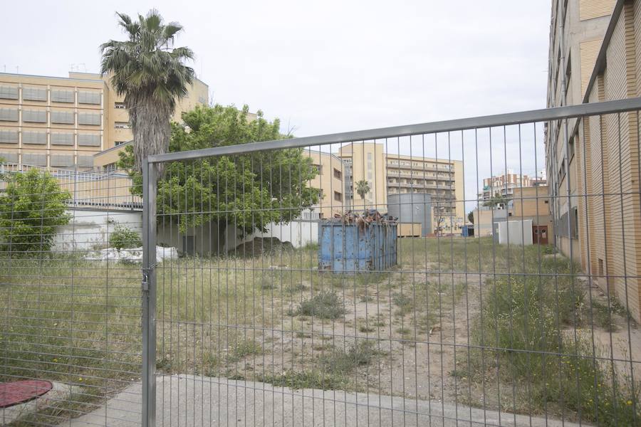 Fotos: La vieja Fe de Valencia agoniza tras dos años de espera sin empezar las obras
