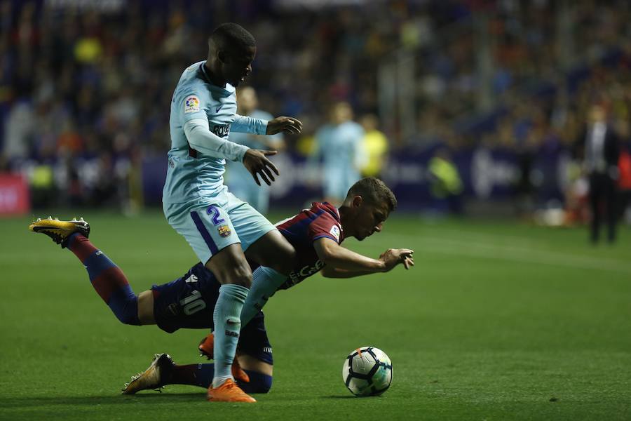 Estas son las mejores imágenes que deja el partido de la penúltima jornada de la Liga, último de los granotas en el Ciutat de València